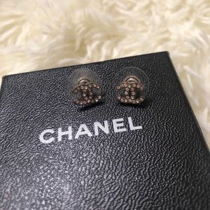 Chanel earring